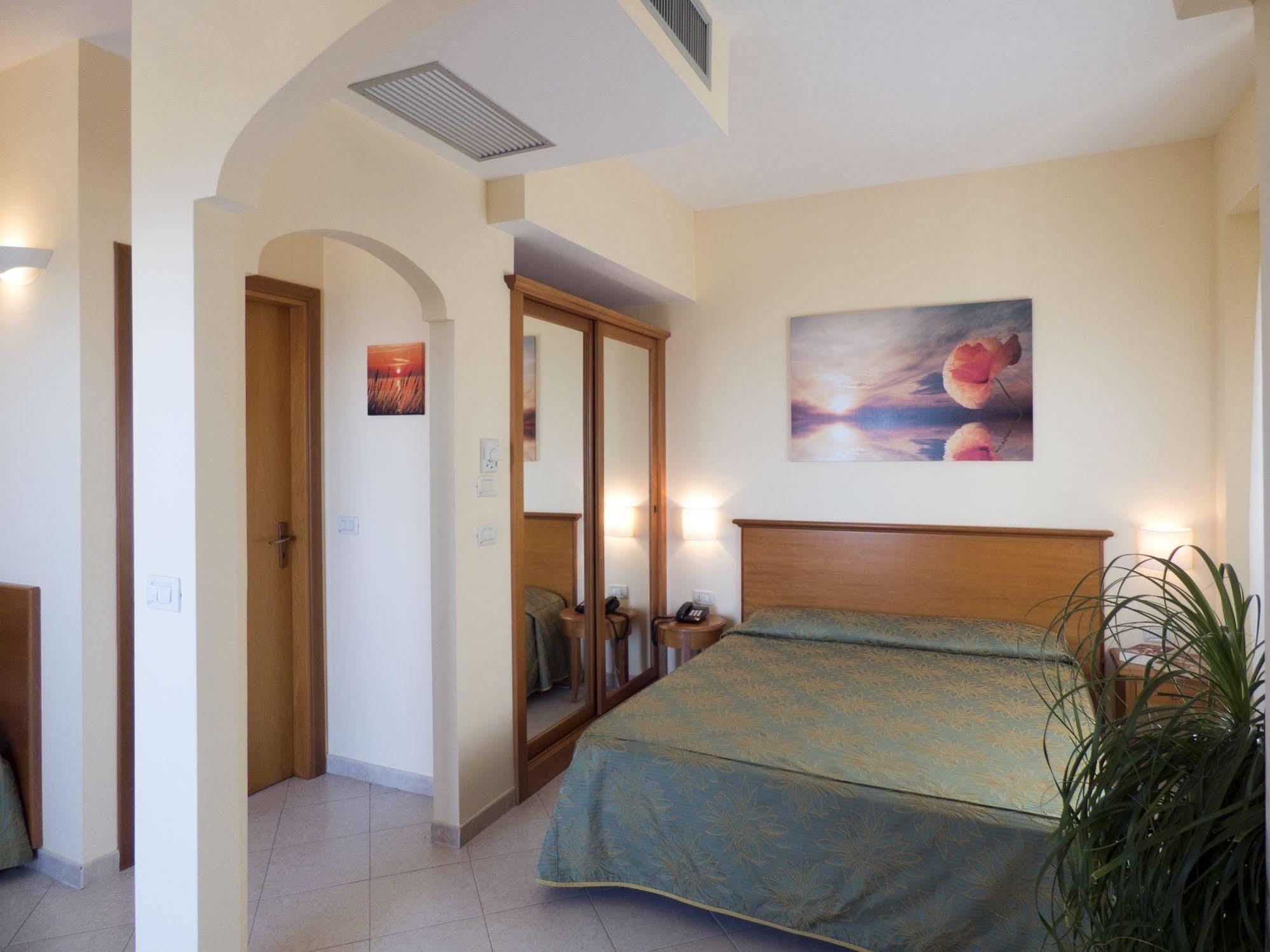 Hotel Tirreno بارغيليا المظهر الخارجي الصورة